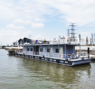 28M Pontoon Boat