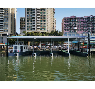 23.8M PONTOON BOAT